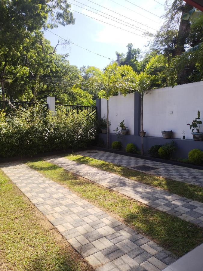 Sara Place Tangalle Exterior foto
